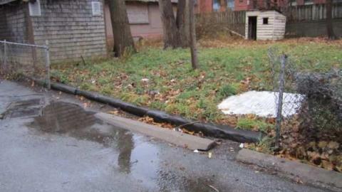 4/12/2012 - 3738-Saint-Clair-Avenue-East3.jpg